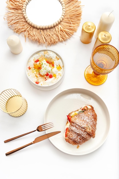 Kolacja przygotowywana w domowej kuchni